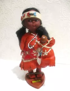 Muñeca india nativa americana Carlson vintage con papoose, recuerdo Pocono Mts. Pa. - Imagen 1 de 11