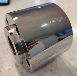 MOTORCYCLE CHROME REAR WHEEL HUB - HARLEY CHOPPER - RC COMPONENTS #45 - Picture 1 of 7
