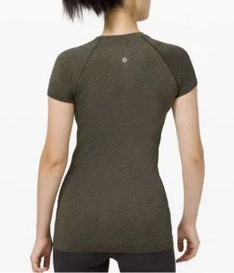Lululemon Swiftly Tech Short Sleeve Pullover Crew T Shirt Top Womens 2 - Picture 1 of 8