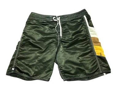 Boardshorts vintage Quiksilver para hombre talla 35 verde nailon bloques de colores hechos en EE. UU. años 90 Foto 1 de 4