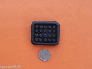 PEDAL PAD BRAKE / CLUTCH SUIT MITSUBISHI L300 EXPRESS & PAJERO NA NG-29853 - Picture 1 of 1