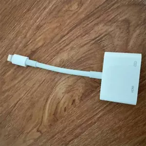 Apple Lightning Adattatore AV Digitale Lightning Modello A1438 a HDMI MD826AM/A - Foto 1 di 3