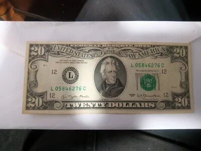 1977 $20.00 NOTE MINT CRISP UNCIRCULATED ALMOST 46 YEARS OLD.WOW LOOKS NEW! - Image 1 of 4