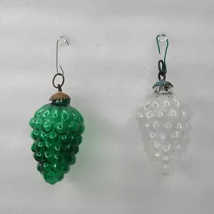 2 Adornos Vintage Alemanes Kugel Uva Racimo Navidad Verde y Blanco 3" de Alto - Imagen 1 de 18