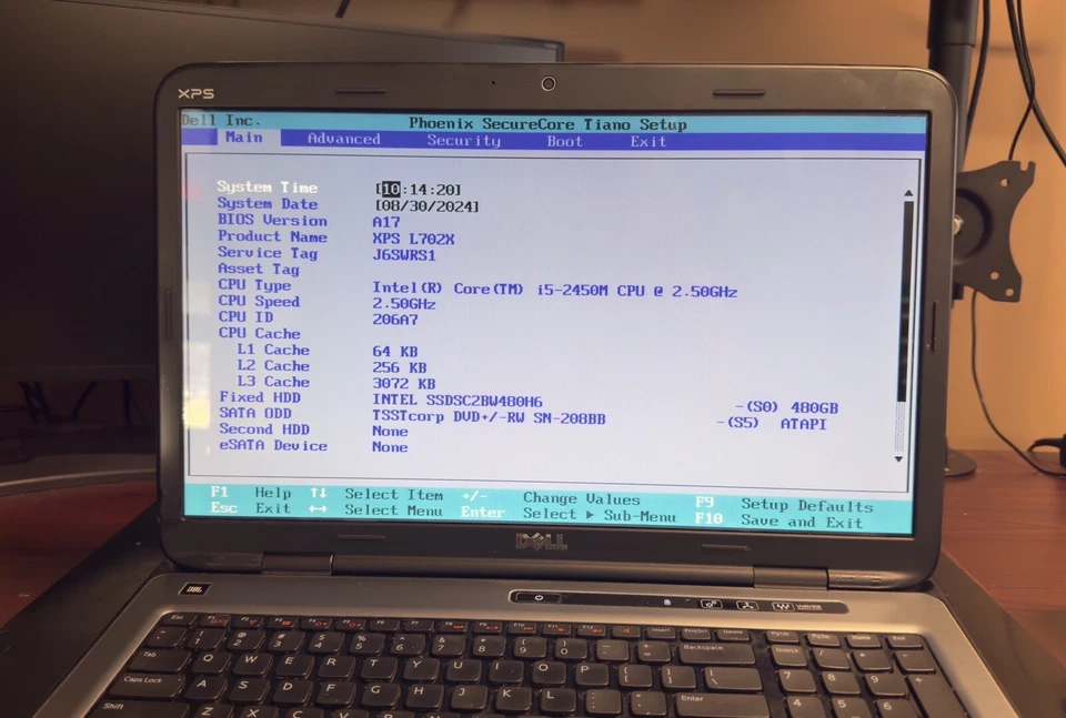 Laptop Dell XPS 17 L702x i52450M 25GHz 6GB RAM 480GB SSD SIN OS G3D Foto 1 de 4