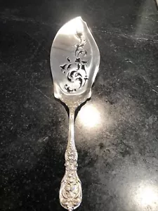 Reed & Barton Francis I Sterling Silver Fish Server Pierced 11 3/4 190 grams - Picture 1 of 7