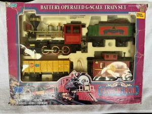 VINTAGE - ECHO 1997 Toys Classic Rail Battery Operated G-Scale Train Loco Set - Picture 1 of 15