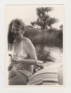 Pretty Cute Hot Leggy Young Woman Beach Bikini Swimsuit Lady Sexy Female Photo - Picture 1 of 1