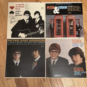 PETER AND GORDON Signed A WORLD WITHOUT LOVE plus 3 other records Lot - Imagen 1 de 20