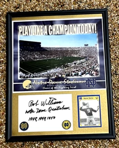 Notre Dame Bob Williams signierter Wandbehang - 11" x 14" + KOSTENLOSE GESCHENKE - Bild 1 von 2