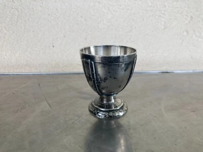 ANCIEN COQUETIER ART DECO EN METAL ARGENTE EGG CUP - Photo 1/4