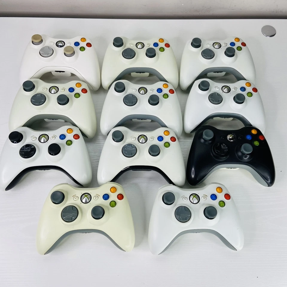 Lotto 11 Controller Originali Xbox 360 Wireless – Revisionati e Funzionanti - Immagine 1 di 4