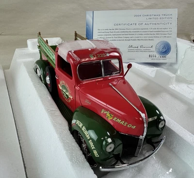 Undisplayed 1:24 2004 Limited Edition Franklin Mint 1940 Ford Xmas Truck B11D748 - Image 1 of 4