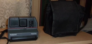 Vintage Polaroid Impulse 600 Plus Camera with Strap. - Picture 1 of 3