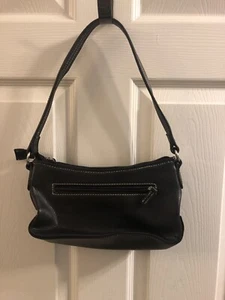 Bolso de hombro pequeño de cuero negro con cierre de cremallera artículo de calidad - Imagen 1 de 3
