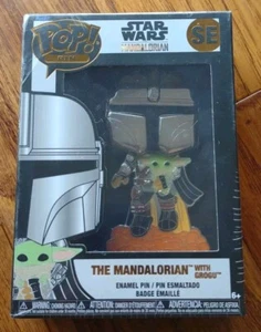 Star Wars Funko POP Esmalte Coleccionable PIN The Mandalorian Mando Holding Grogu - Imagen 1 de 3