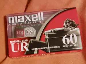 Maxell UR 60 Minuten Leer Audio Cassette Tape Normal Bias Neu - Bild 1 von 3