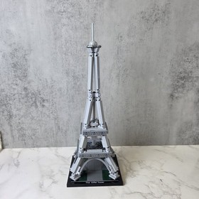 LEGO ARCHITECTURE: The Eiffel Tower (21019)