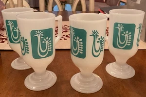 SET 4 MCM FEDERAL MILCHGLAS Kaffeetassen Türkis Dänischer Hahn EUC - Bild 1 von 7