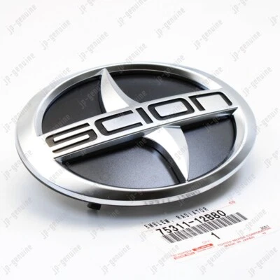 Placa de identificación emblema de rejilla del radiador delantero original Toyota Scion xB 2010-2015 Foto 1 de 4