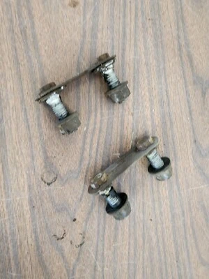 99-16 Ford F250 F350 Rear Bumper Mounting Bar & Bolt Retainer OEM - Image 1 of 2