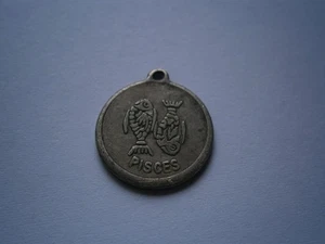 VINTAGE STERLING SILVER PISCES FISH PENDANT COIN .925 - FREE POSTAGE - Bild 1 von 2