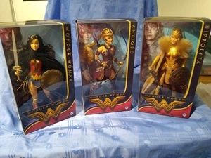 Barbie Trio Wonder Woman (DWD82) Hippolyta (DWD83) ANTIOPE (DWD84) 2017 NRFB - Bild 1 von 12