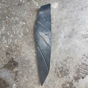 ✿ YAMAHA XMAX YP 250 125 2005-2014 RECHTE GUMMI BODENMATTE FUSS KOSTENLOSER VERSAND ⭐ - Bild 1 von 2