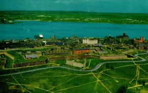 Postcard the citadel old hilltop fortress, Halifax, Nova Scotia, Canada - Picture 1 of 2
