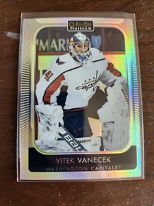 2021-22 O-Pee-Chee Platinum Rainbow #73 Vitek Vanecek - Picture 1 of 2