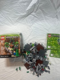 LEGO Minecraft: Minecraft Micro World: the Forest (21102)