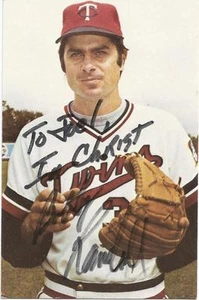 Minnesota Twins BOBBY RANDALL autographed 1979 Team Issue Postcard - Picture 1 of 1