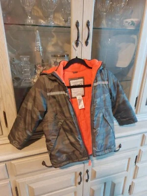 Boy's Carter's Coat Camouflage Size M 5/6 - Image 1 of 4