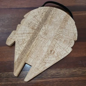 STAR WARS Millennium Falcon wood etched cheese board, Charcuterie - Picture 1 of 7
