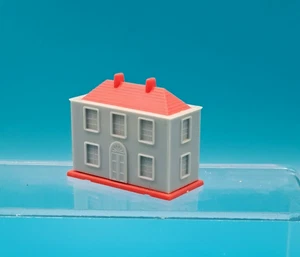 VINTAGE DOLLS HOUSE 1960 TRIANG SPOT ON JENNYS HOME QUEEN ANNE DOLLS' HOUSE 1043 - Picture 1 of 5