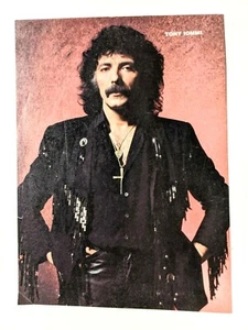 BLACK SABBATH / TONY IOMMI / REVISTA BANG TANGO PÁGINA COMPLETA PINUP RECORTE DE PÓSTER - Imagen 1 de 3