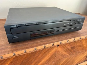 Cambio CD Yamaha CDC-501 vintage - Foto 1 di 6
