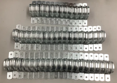 Caja de 50 correas de tubo galvanizadas Thomas & Betts HS905 1-1/2" (R16) Foto 1 de 4