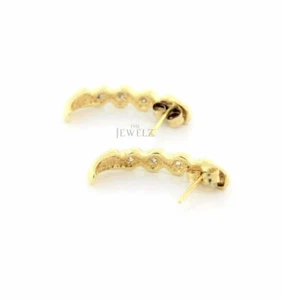 Pendientes de aro medio Huggie trenzados de diamantes de oro de 14 quilates de 0,20 quilates vs/F-G - The Jewelz - Imagen 1 de 4