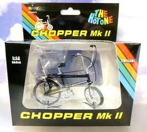 TOYWAY 1/12 1970'S RALEIGH CHOPPER MK2 BIKE BICYCLE THE HOT ONE PRISMATIC BLACK - Picture 1 of 4