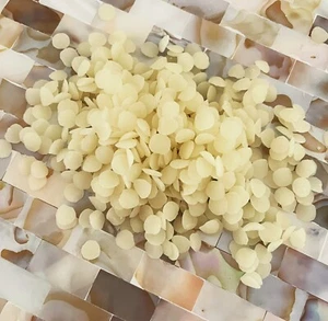 BEESWAX PELLETS - Organic Bees Wax. Lip Balm. Moisturiser. Soap - Picture 1 of 1