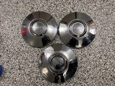 Juego de tres tapacubos plato perro Ford Crown Victoria Police P71 1986-1997 Foto 1 de 4