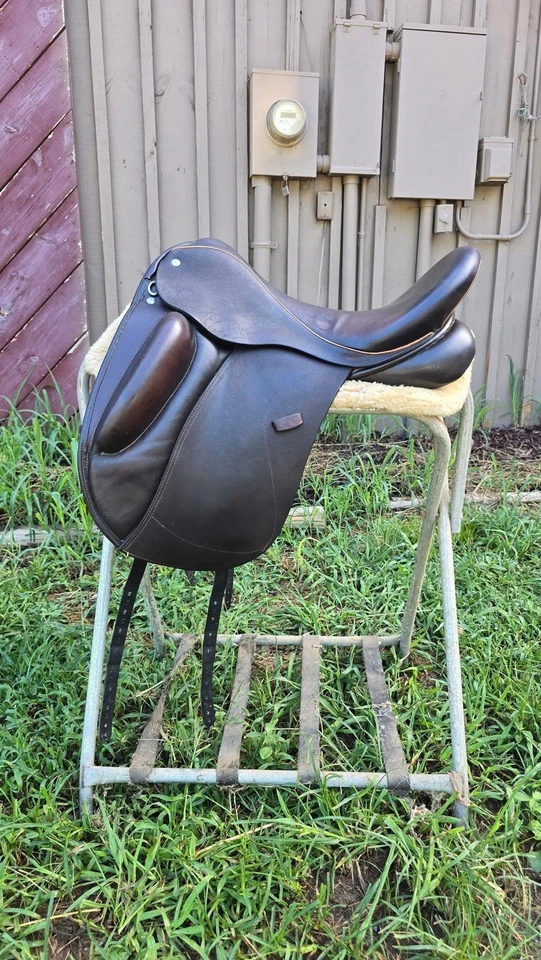 HOLD: 18.5 Custom Wolfgang Solo Dressage Saddle - Dark Brown With Light Accents - Image 1 of 4