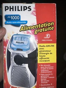 Philips AE 1000 Free-Powered AM/FM Radio Hand Crank Free Power New NOS - Picture 1 of 4