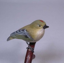 Ruby-crowned Kinglet Original Bird Carving/Birdhug