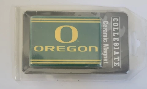 OREGON DUCKS NCAA LICENSED TEAM 2.75" x 2" Ceramic MAGNET Cover