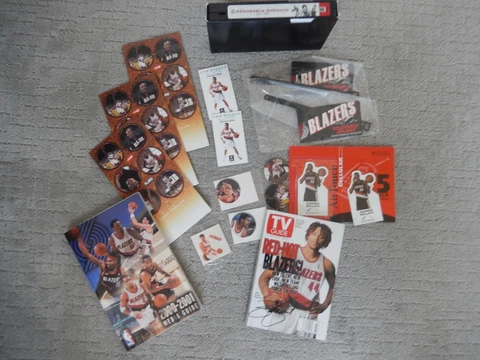 Vintage Portland Trailblazers Brian Grant auto, Rasheed Magnets, Memorable VHS Cover