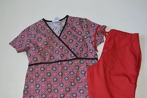 Womens Small Scrub Set 2 Pocket Scrub Top & 5 Pocket Scrub Pants SB/ Peaches - Picture 1 of 9