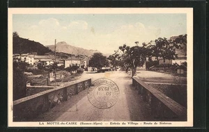 CPA La Motte-du-Caire, Entrée du Village, Route de Sisteron 1938 - Picture 1 of 2