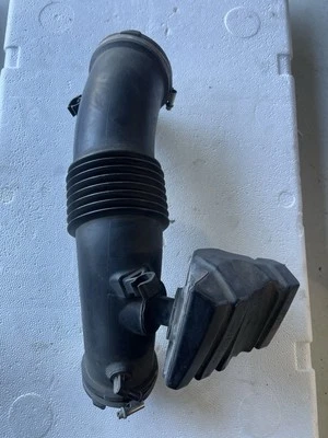 Audi A4 2009 2010 2011 2012 3,2 V6 tubo de admisión de aire tubo conducto OEM 06E129627S Foto 1 de 4